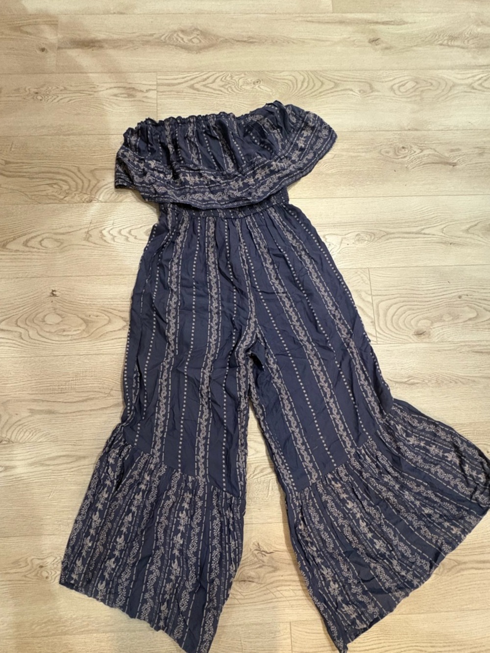 JAPNA size M Off-Shoulder Navy Patterned Wide-Leg Jumpsuit GUC